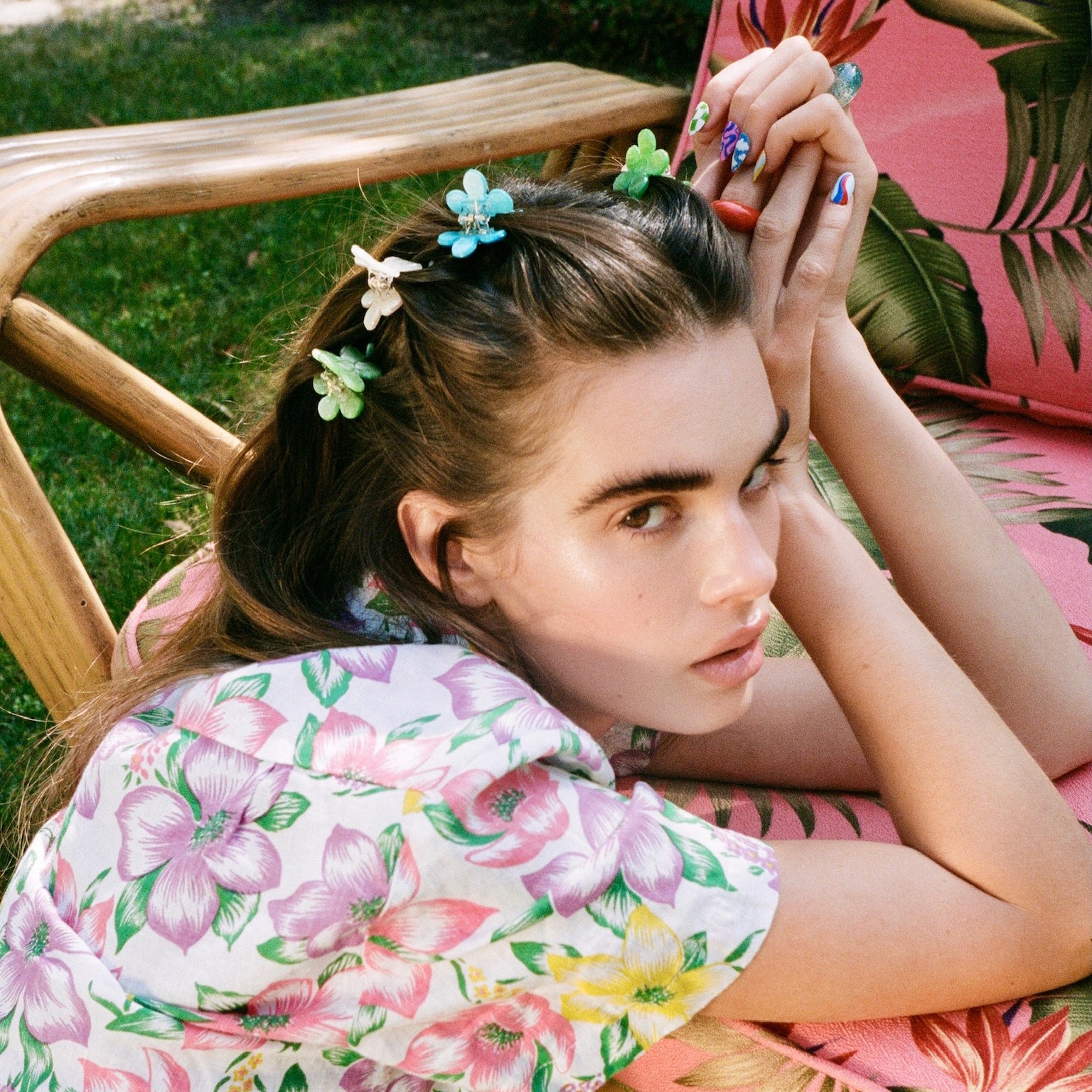 Baby Daisy Clip Set in Jade - Image 4