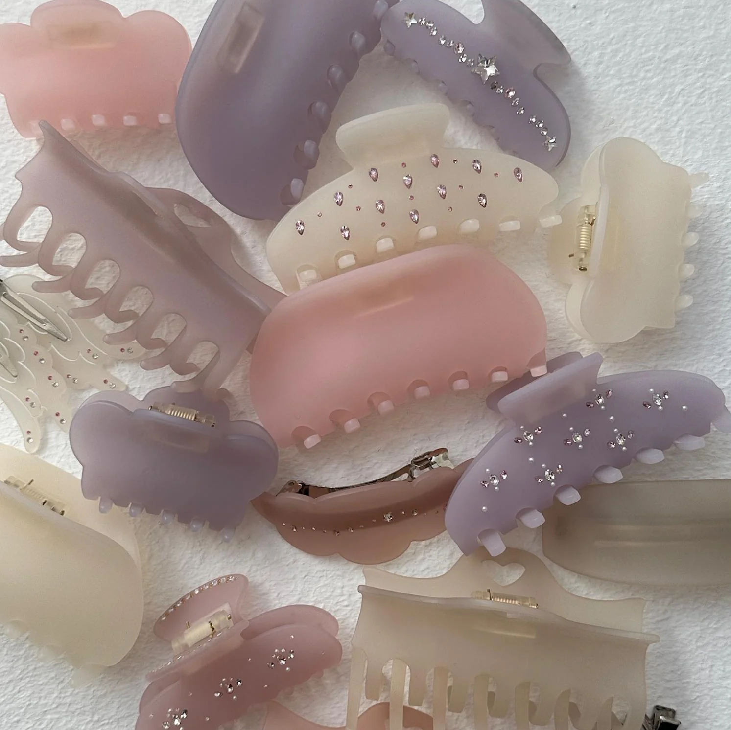 Half Moon Clip in Pink Smoke - Image 3