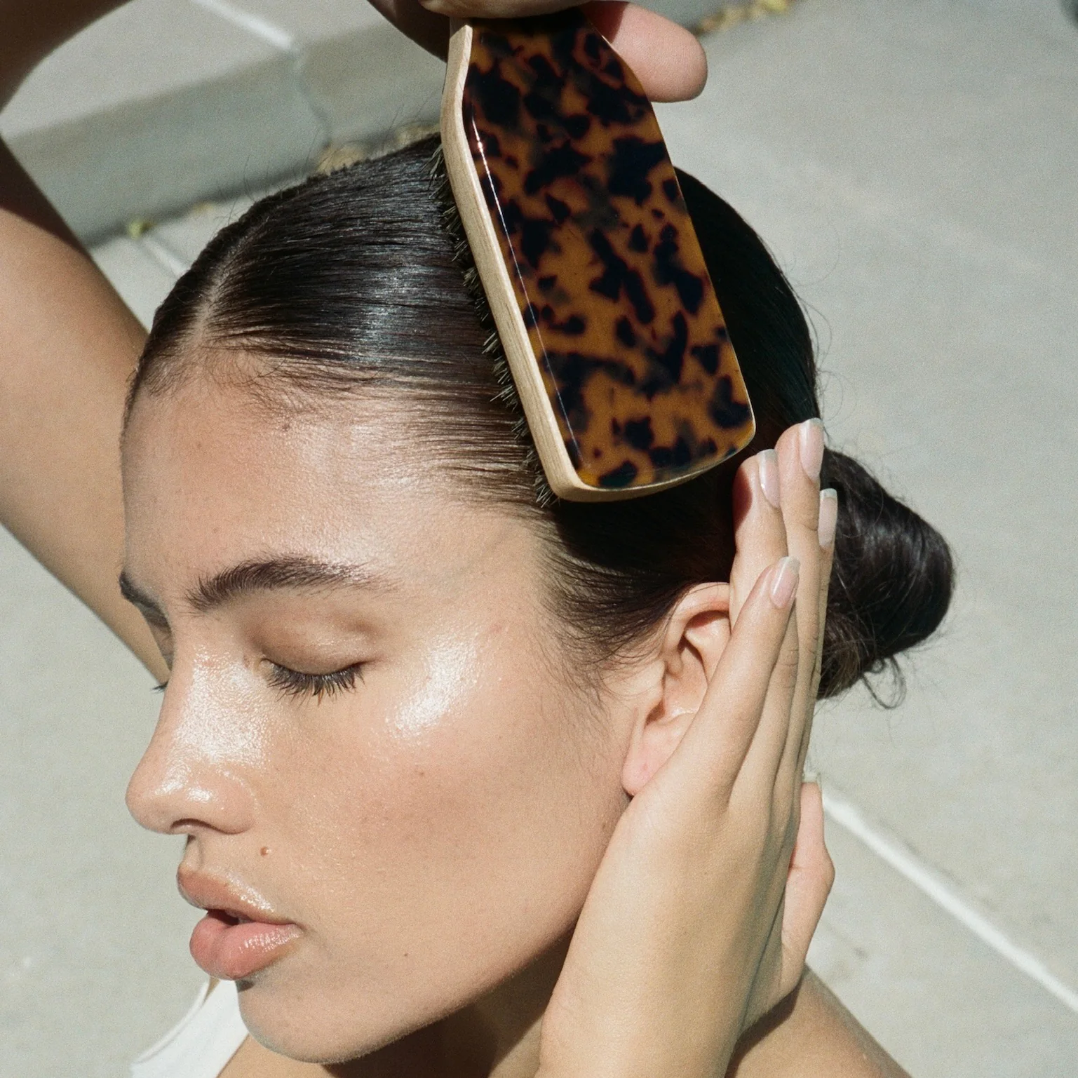 Mini Boar Bristle Brush in Tortoise - Image 3