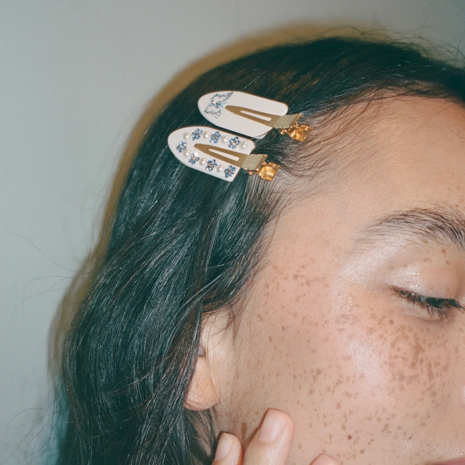 Popstar Clips in Fairytale - Image 4