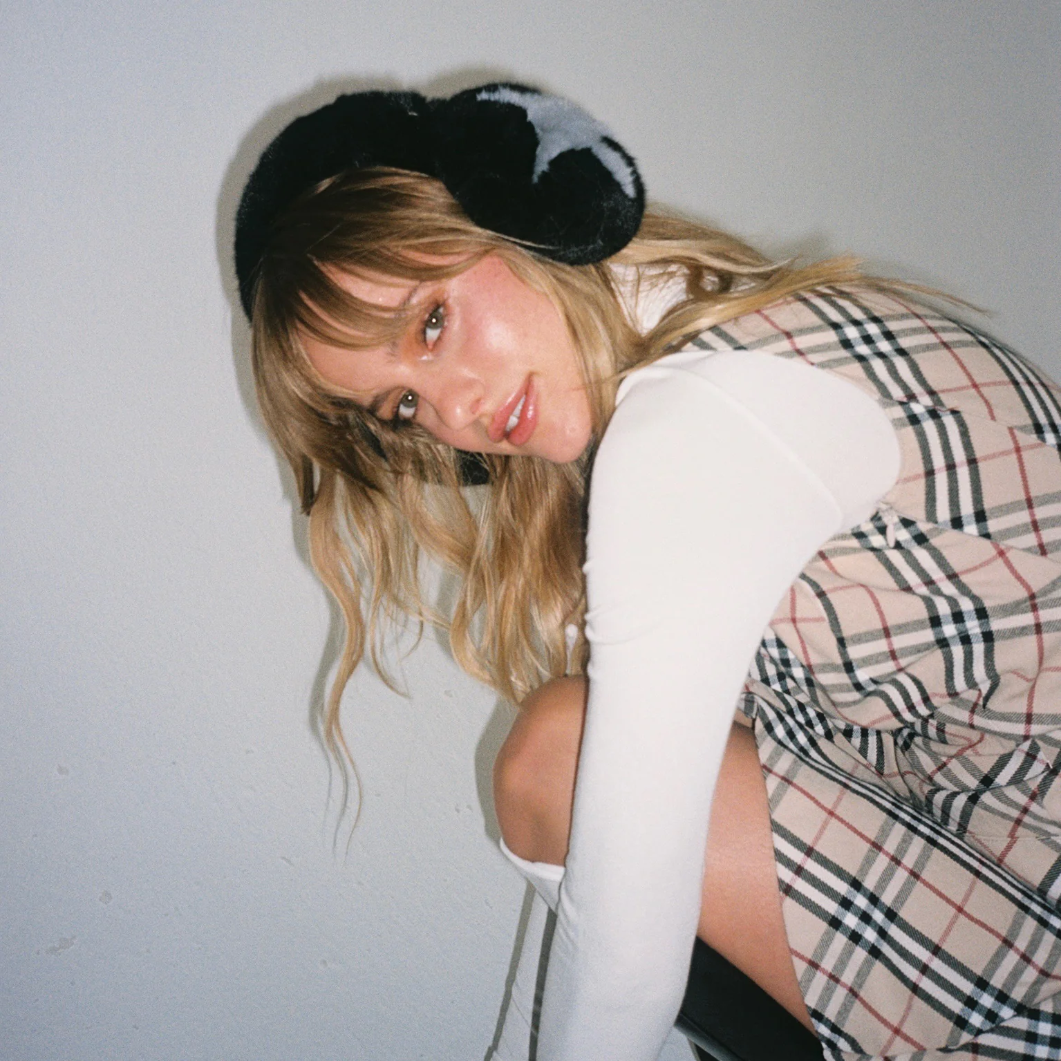 Sugar Muffs in Black Diamond - Image 5